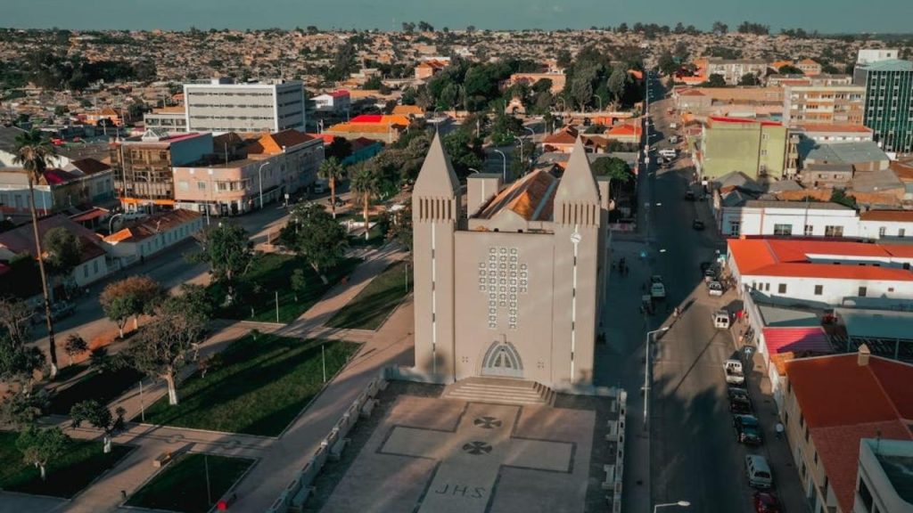 Angola’daki dini ve kültürel yaşamı yansıtan görüntü
