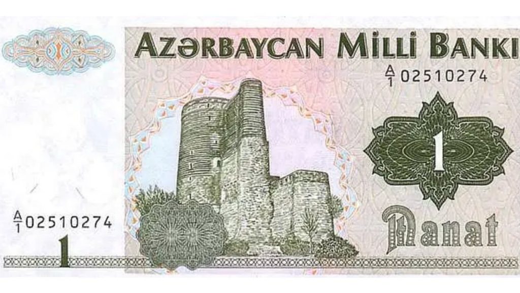 Azerbaycan'ın resmi para birimi olan manat banknotları